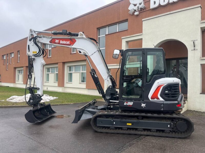 Bobcat E88 (Demo) - 89 990 €