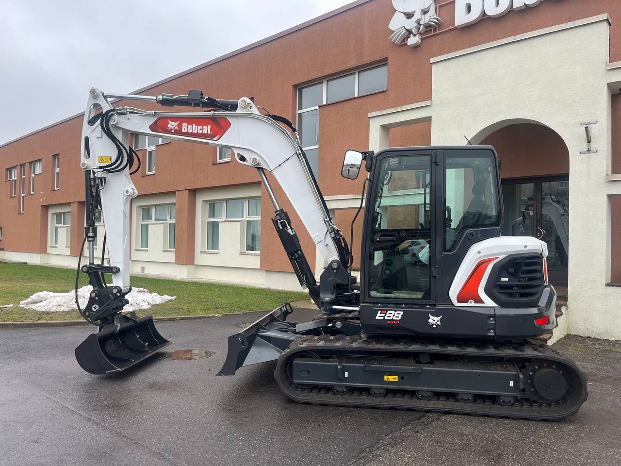 Bobcat E88 (Demo) – 89 990 €